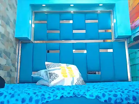 Snapshot of warmNoah chatting on 02/28/26, 07:26 warmNoah online show from 02/28/26, 07:26