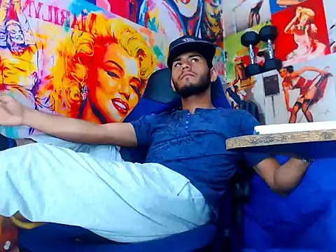 warmNoah online show from 04/18/26, 07:07