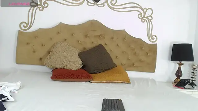 CloeCastillo online show from 02/28/26, 04:02