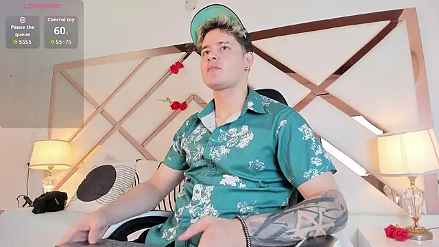 Snapshot of rayan_linxx chatting on 02/16/26, 07:32 rayan linxx online show from 02/16/26, 07:32