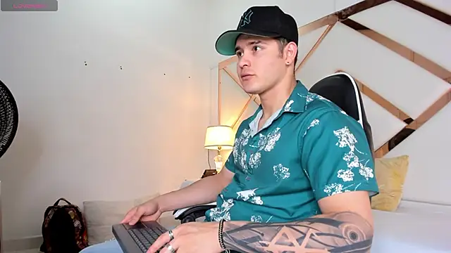 Snapshot of rayan_linxx chatting on 02/26/26, 07:13 rayan linxx online show from 02/26/26, 07:13