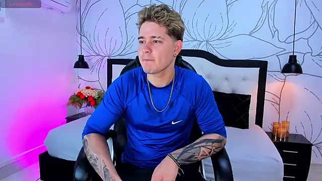 rayan linxx online show from 03/14/26, 07:41