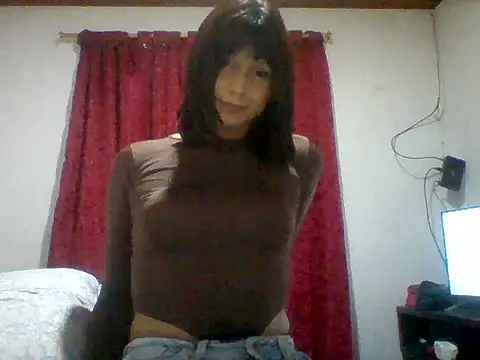 lucyscay  online show from 04/11/26, 02:38