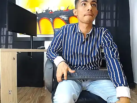 Snapshot of Apolo_Richards chatting on 02/06/26, 08:34 Apolo Richards online show from 02/06/26, 08:34