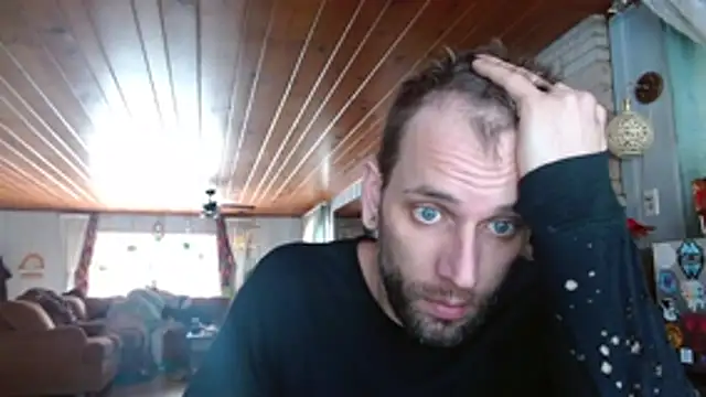 Snapshot of cguffey2284 chatting on 02/13/26, 07:43 cguffey2284 online show from 02/13/26, 07:43