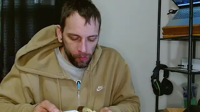 Snapshot of cguffey2284 chatting on 02/28/26, 10:22 cguffey2284 online show from 02/28/26, 10:22