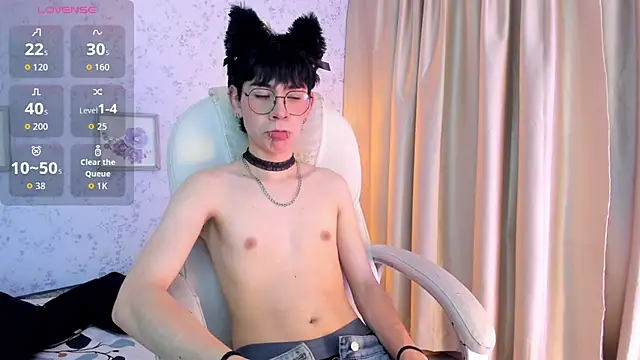 Demian Hush online show from 03/22/26, 03:43