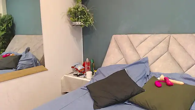 Snapshot of AmelieLux chatting on 03/02/26, 06:26 AmelieLux online show from 03/02/26, 06:26