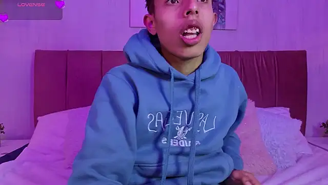  camilo ortiz online show from 03/24/26, 05:07