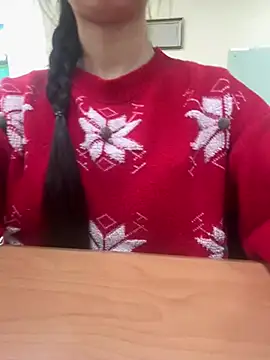 Snapshot of Celeste_SexyY chatting on 02/10/26, 12:48 Celeste SexyY online show from 02/10/26, 12:48