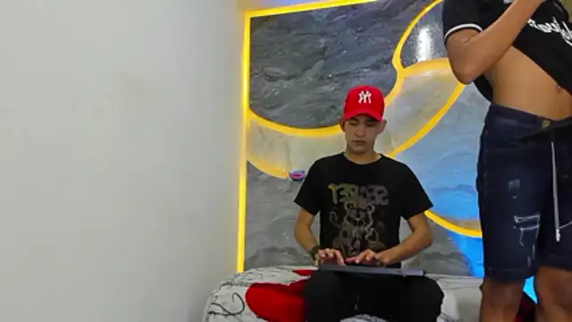 couplehot sex  online show from 02/26/26, 04:00