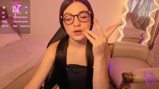 MAHYRA TAY online show from 02/12/26, 08:04