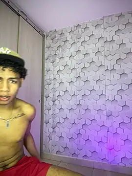 Snapshot of 777_dmz_ chatting on 02/14/26, 12:07 777 dmz online show from 02/14/26, 12:07