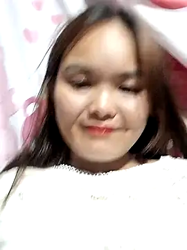 Snapshot of Luminana chatting on 03/01/26, 03:41 Luminana online show from 03/01/26, 03:41