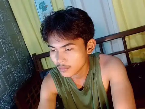 Snapshot of twink_ivanxxxx chatting on 02/21/26, 12:28 twink ivanxxxx online show from 02/21/26, 12:28