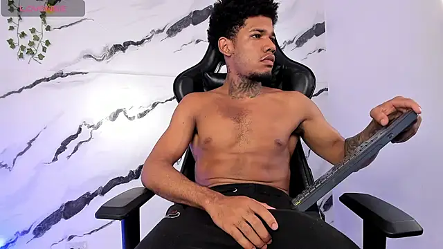 Snapshot of Nehemiaa_boy chatting on 02/13/26, 07:54 Nehemiaa boy online show from 02/13/26, 07:54