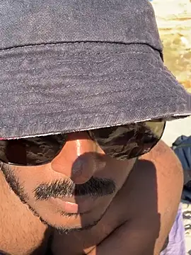 Reez77 online show from 03/22/26, 07:45