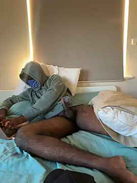 Reez77 online show from 03/30/26, 08:15