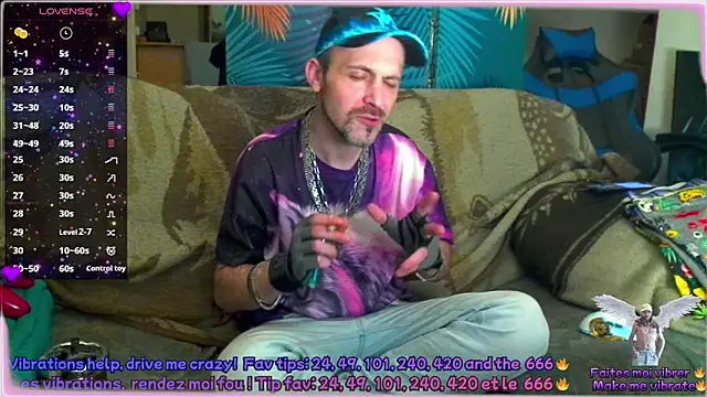 Snapshot of SwatRocShy chatting on 02/27/26, 08:31 SwatRocShy online show from 02/27/26, 08:31