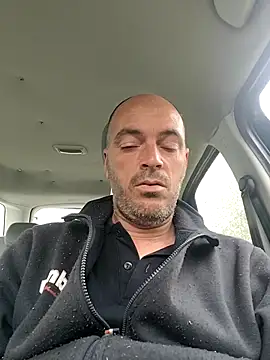 Snapshot of circott chatting on 03/05/26, 09:38 circott online show from 03/05/26, 09:38