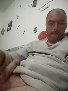 Snapshot of circott chatting on 03/20/26, 08:14 circott online show from 03/20/26, 08:14