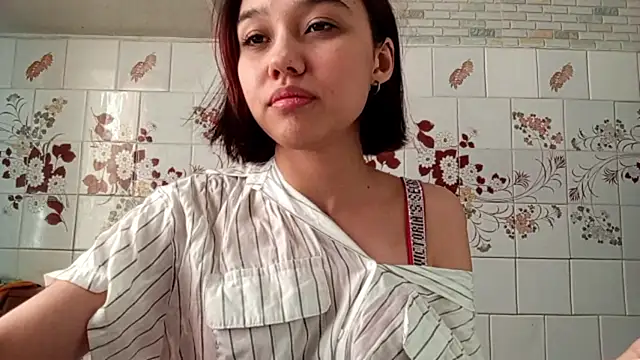 Snapshot of AnnettaBelsito chatting on 04/22/26, 01:12 AnnettaBelsito online show from 04/22/26, 01:12
