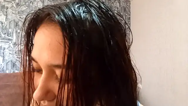Snapshot of AnnettaBelsito chatting on 05/18/26, 01:39 AnnettaBelsito online show from 05/18/26, 01:39