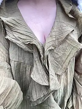 Snapshot of hamoi11 chatting on 02/16/26, 02:51 hamoi11 online show from 02/16/26, 02:51