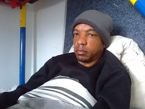 lavelle26 online show from 04/21/26, 07:36