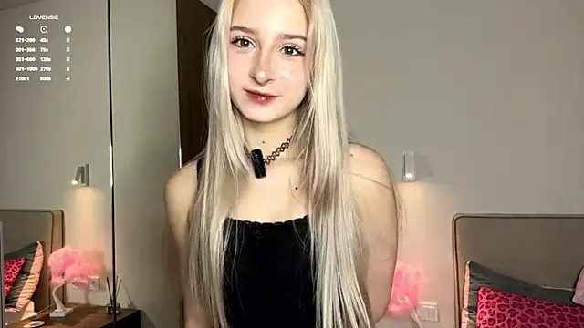 Snapshot of EvaQT chatting on 02/11/26, 07:35 EvaQT online show from 02/11/26, 07:35