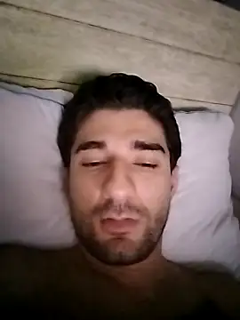 Snapshot of Camilo696903 chatting on 02/18/26, 10:44 Camilo696903 online show from 02/18/26, 10:44