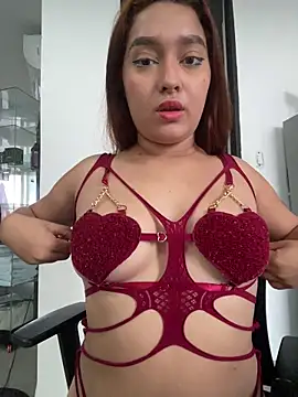 Snapshot of Emily_Harpeer chatting on 02/07/26, 11:36 Emily Harpeer online show from 02/07/26, 11:36