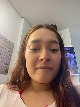 Snapshot of Emily_Harpeer chatting on 02/20/26, 11:54 Emily Harpeer online show from 02/20/26, 11:54