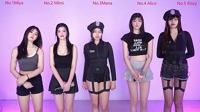 Velvet-girl online show from 02/09/26, 10:19