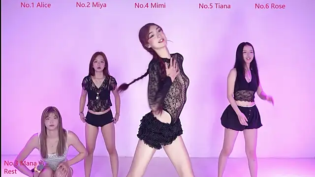 Velvet-girl online show from 04/03/26, 10:24