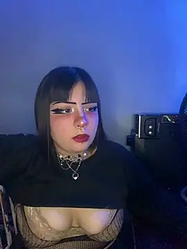 Snapshot of ugly_shinii99 chatting on 04/26/26, 05:05 ugly shinii99 online show from 04/26/26, 05:05