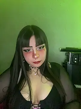Snapshot of ugly_shinii99 chatting on 04/28/26, 12:42 ugly shinii99 online show from 04/28/26, 12:42