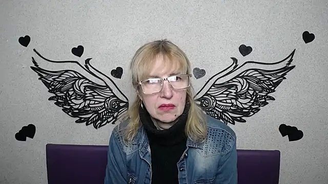 Snapshot of PattySanny chatting on 02/25/26, 12:15 PattySanny online show from 02/25/26, 12:15