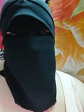 Snapshot of Warda_Egy chatting on 07/22/26, 06:05 Warda Egy online show from 07/22/26, 06:05
