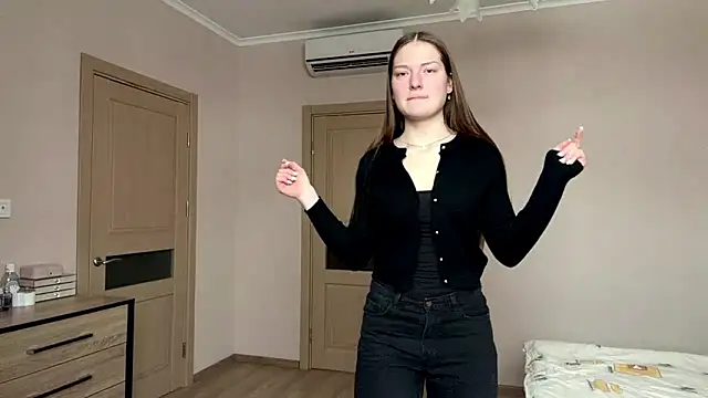 Snapshot of Milayouknow chatting on 02/23/26, 06:22 Milayouknow online show from 02/23/26, 06:22