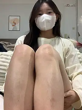 Rin-yiyi online show from 02/12/26, 08:15