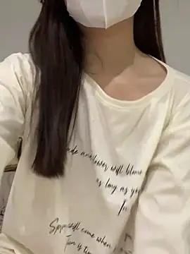 Rin-yiyi online show from 02/22/26, 10:47