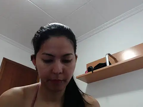 Snapshot of ZeforAitanna chatting on 03/05/26, 11:06 ZeforAitanna online show from 03/05/26, 11:06