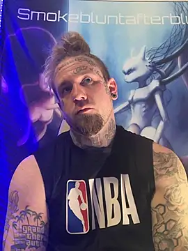 Snapshot of Smokebluntafterblunt chatting on 02/11/26, 03:33 Smokebluntafterblunt online show from 02/11/26, 03:33