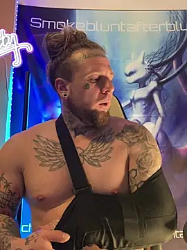 Smokebluntafterblunt online show from 03/09/26, 06:39