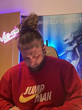 Smokebluntafterblunt online show from 03/27/26, 04:40