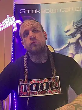 Smokebluntafterblunt online show from 04/10/26, 01:27