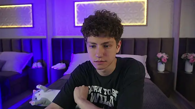 StefanBev online show from 04/17/26, 08:01