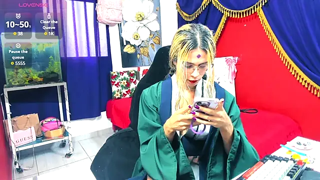 Snapshot of Angel_Dust420 chatting on 02/15/26, 07:10 Angel Dust420 online show from 02/15/26, 07:10