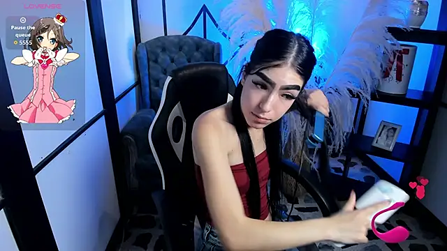 Snapshot of lorraineHunter chatting on 02/26/26, 12:48 lorraineHunter online show from 02/26/26, 12:48